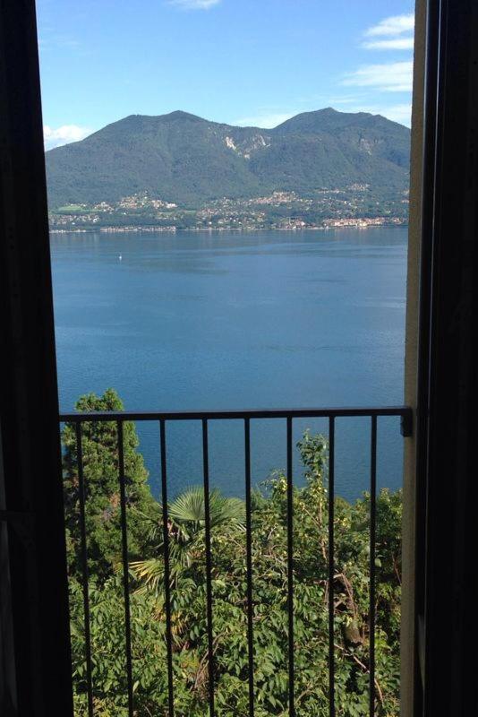 Residenza Le Camelie Apartment Oggebbio Exterior photo
