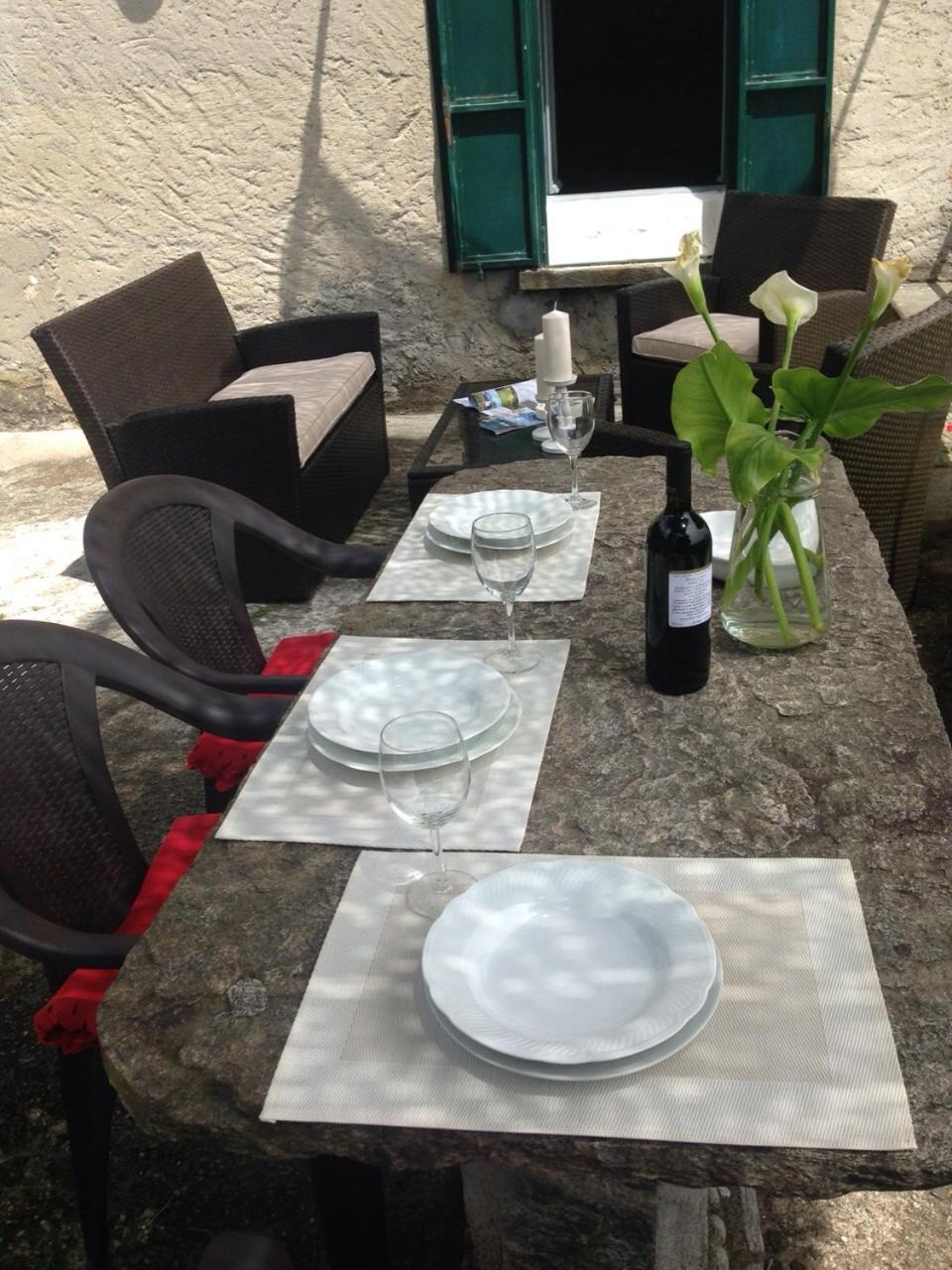 Residenza Le Camelie Apartment Oggebbio Exterior photo